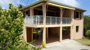 Maison de 2 chambres avec jardin et wifi a Sainte Anne a 1 km de la plage